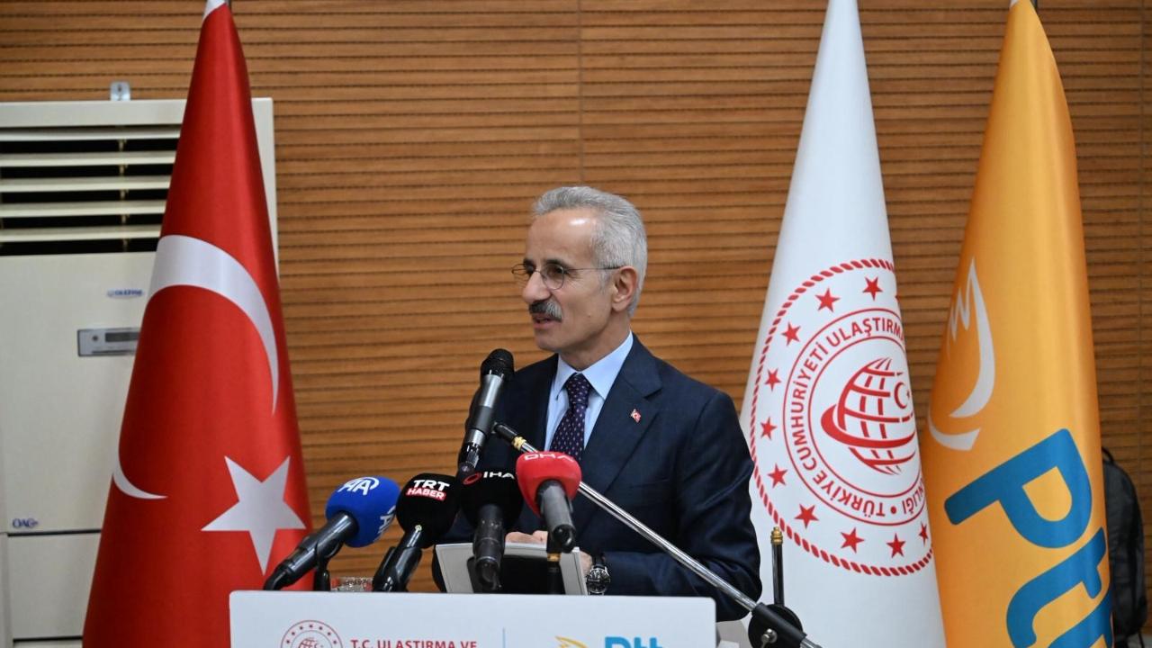 Bakan Uraloğlu: Günlük kargo kabulü tarihi seviyeye ulaştı!