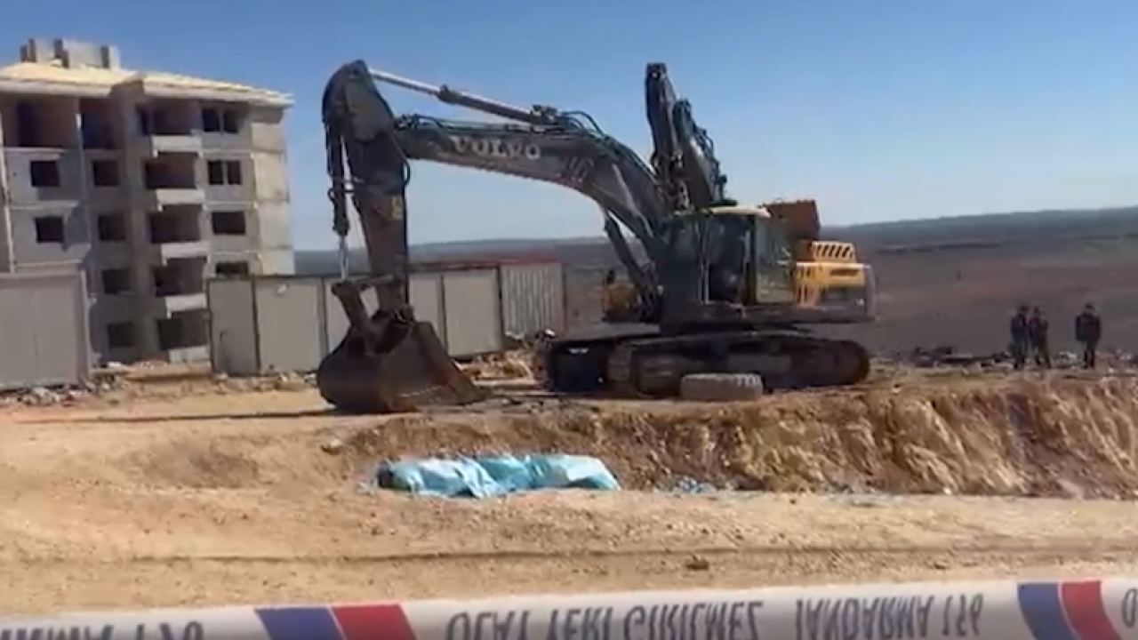İran'dan ateşlenen füze Gaziantep'e düştü!