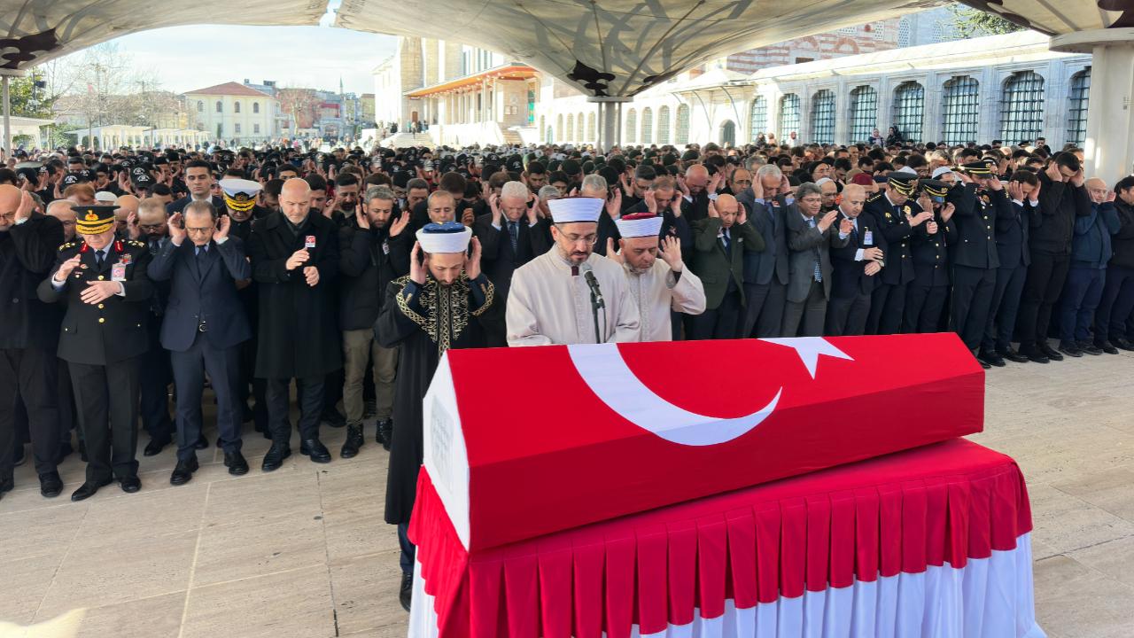 Kazada şehit olan polis memuru son yolculuğuna uğurlandı!