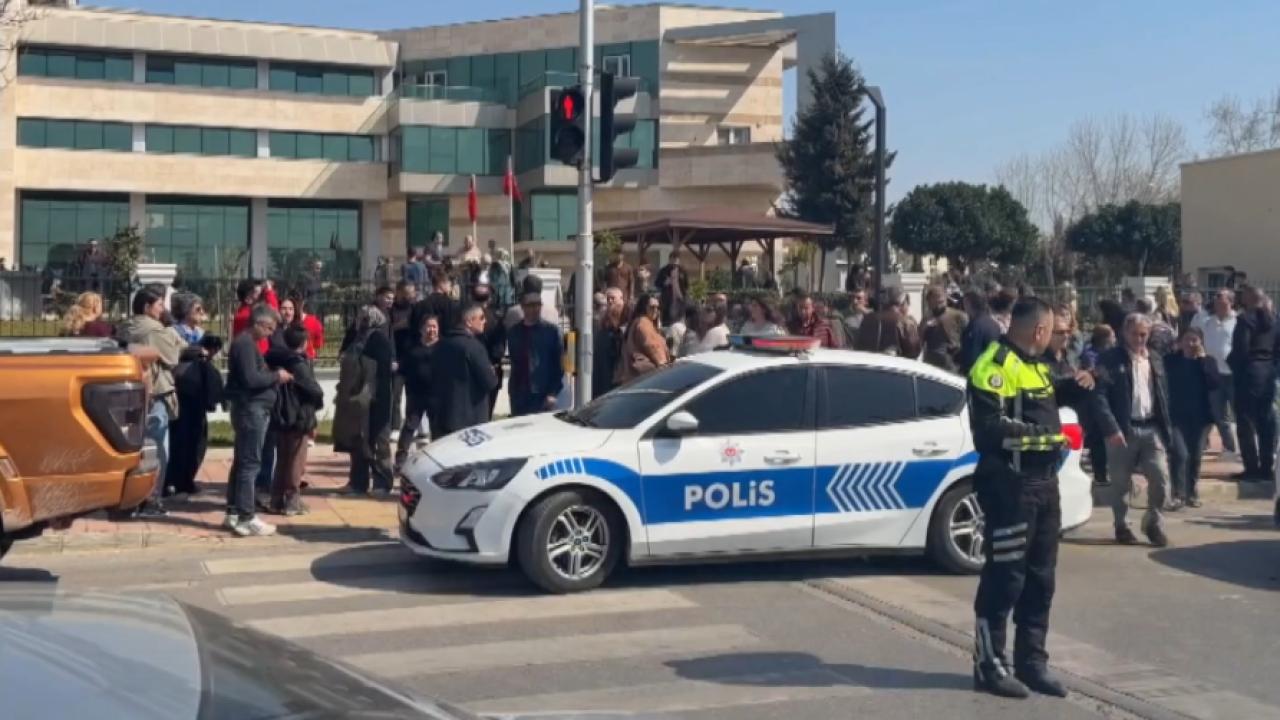 Kepez Kaymakamlığı'nda silah sesleri!