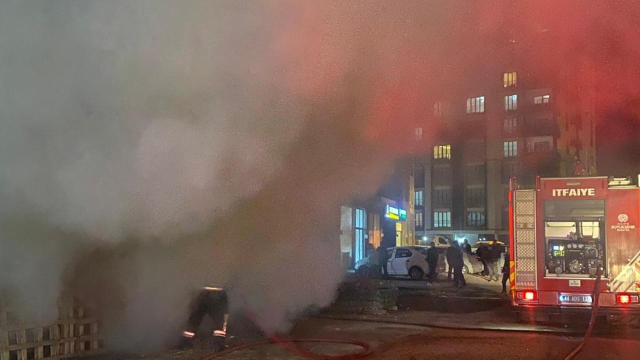 Malatya'da konteyner yangını!