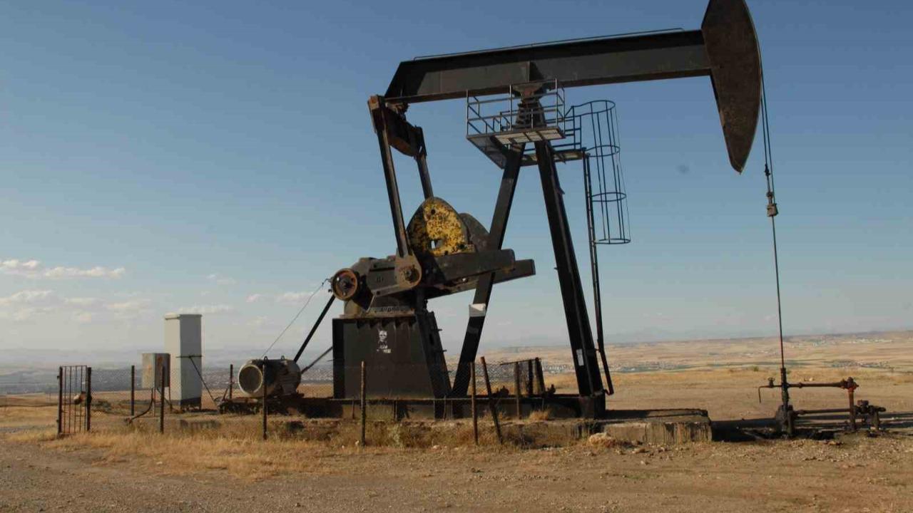 Petrol fiyatlarında sert yükseliş! Son 4 yılın zirvesinde!