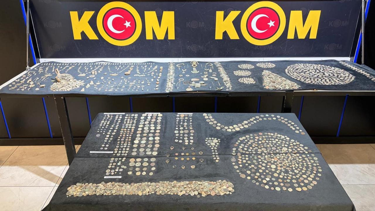 Tarihi eser operasyonu: Binlerce eser ele geçirildi!