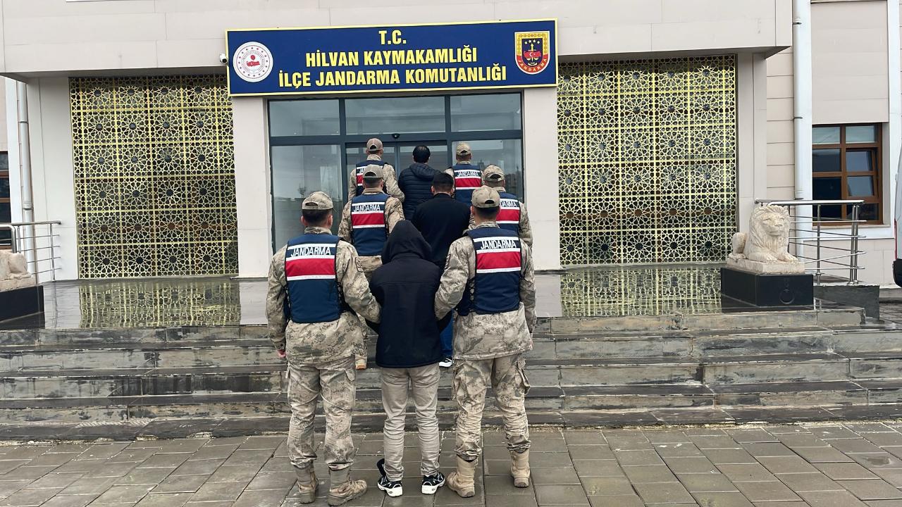 Urfa'da bir işyerine jandarma baskını: Şoke eden detaylar!