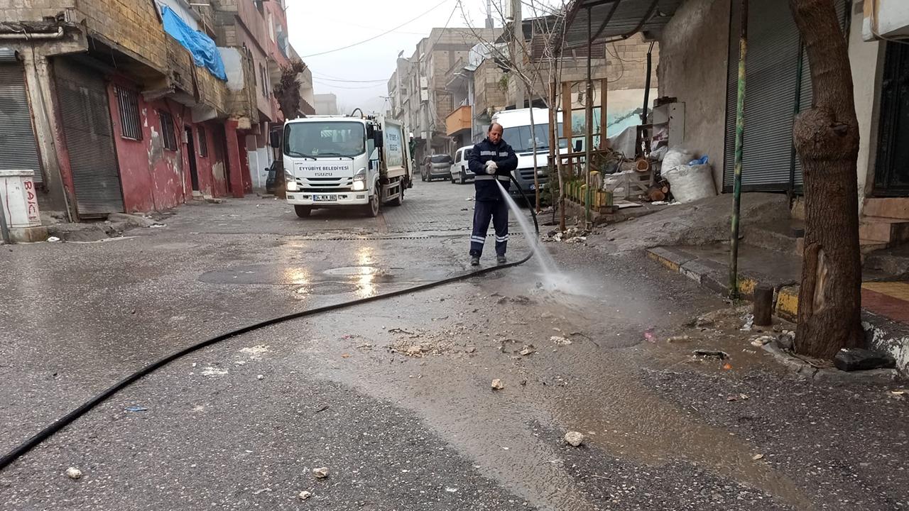 Urfa'da selin izleri siliniyor!