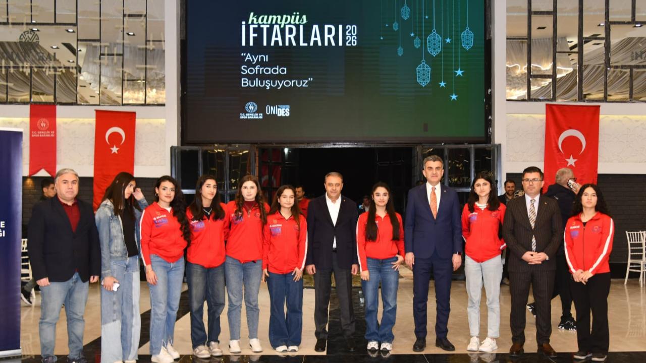 Vali Şıldak gençlerle iftarda buluştu!