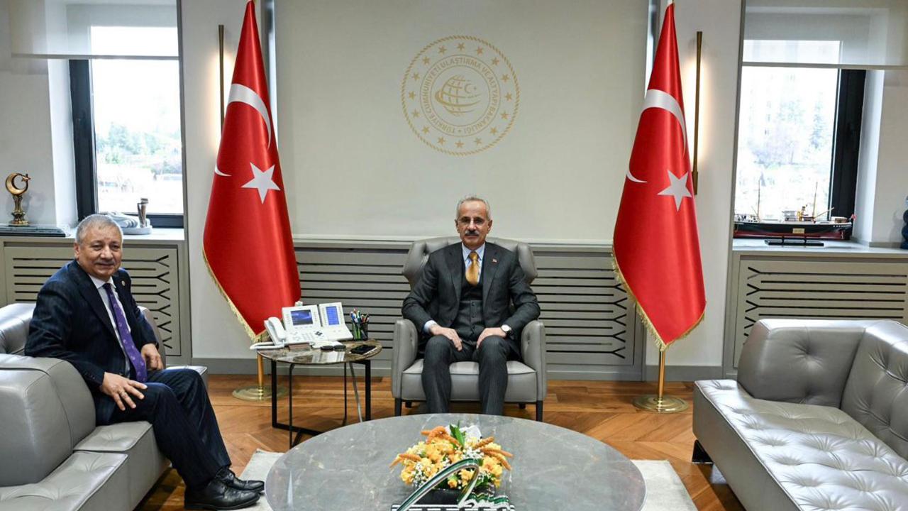 Vekil Pınarbaşı, Bakanı Uraloğlu ile görüştü: Birecik için yeni köprü projesi!