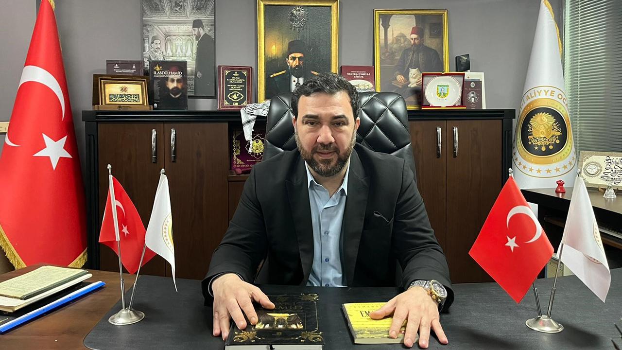Abdülhamid Han'ın torunu Osmanoğlu'ndan Hüseyin Çelik'e sert tepki!