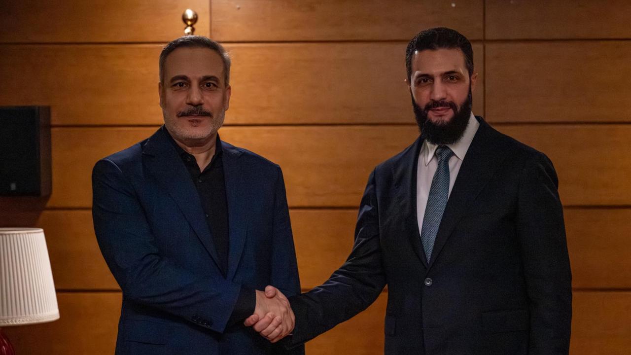 Bakan Fidan, Suriye Cumhurbaşkanı Şara ile bir araya geldi!