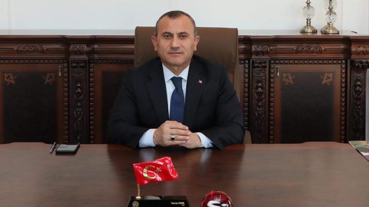 Birecik'te görev yapmıştı: İsmi kaldırıldı!