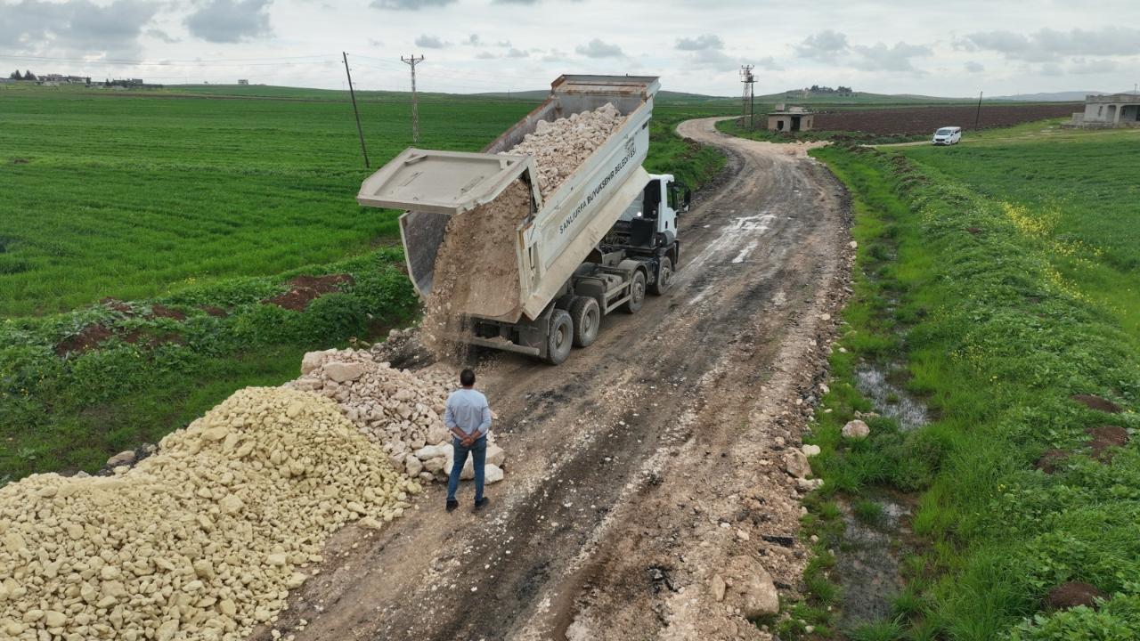 Büyükşehirden kırsalda yol çalışması!