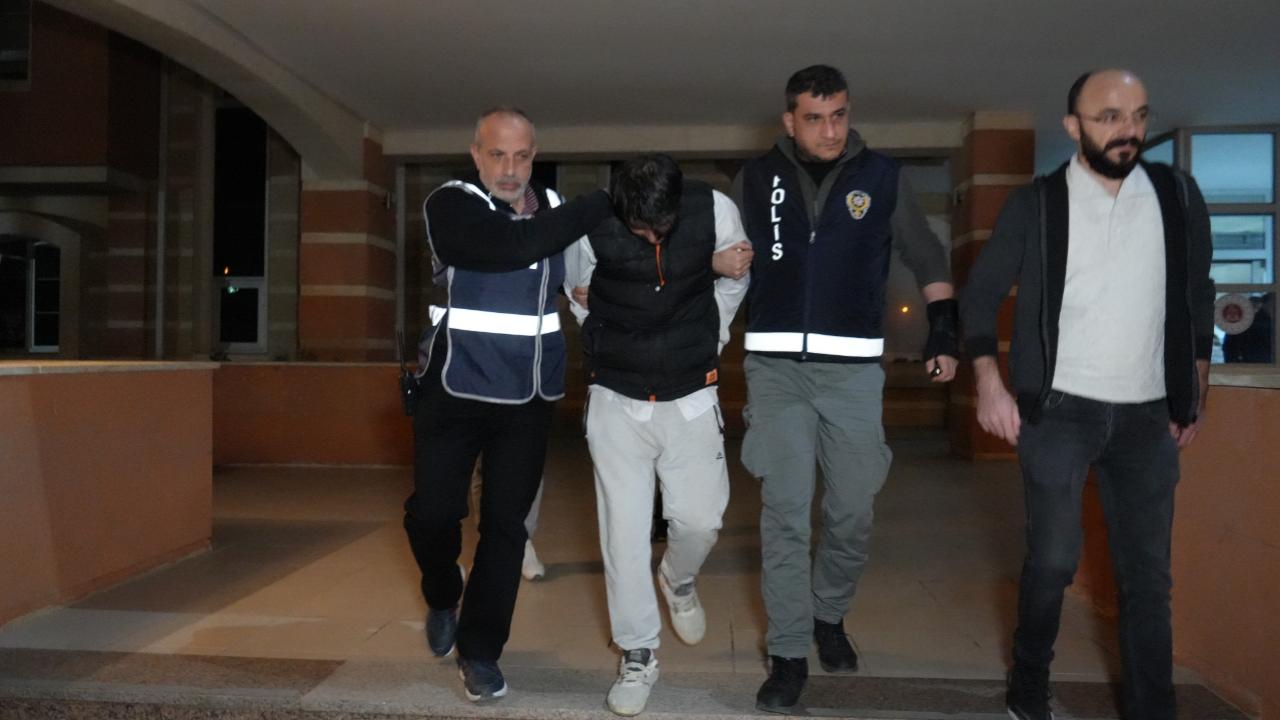 Eşini öldürüp 10 gün cesediyle yaşadı!
