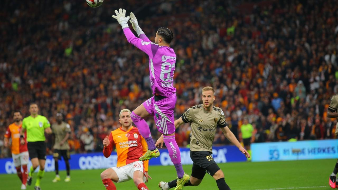 Galatasaray evinde ağır yara aldı!