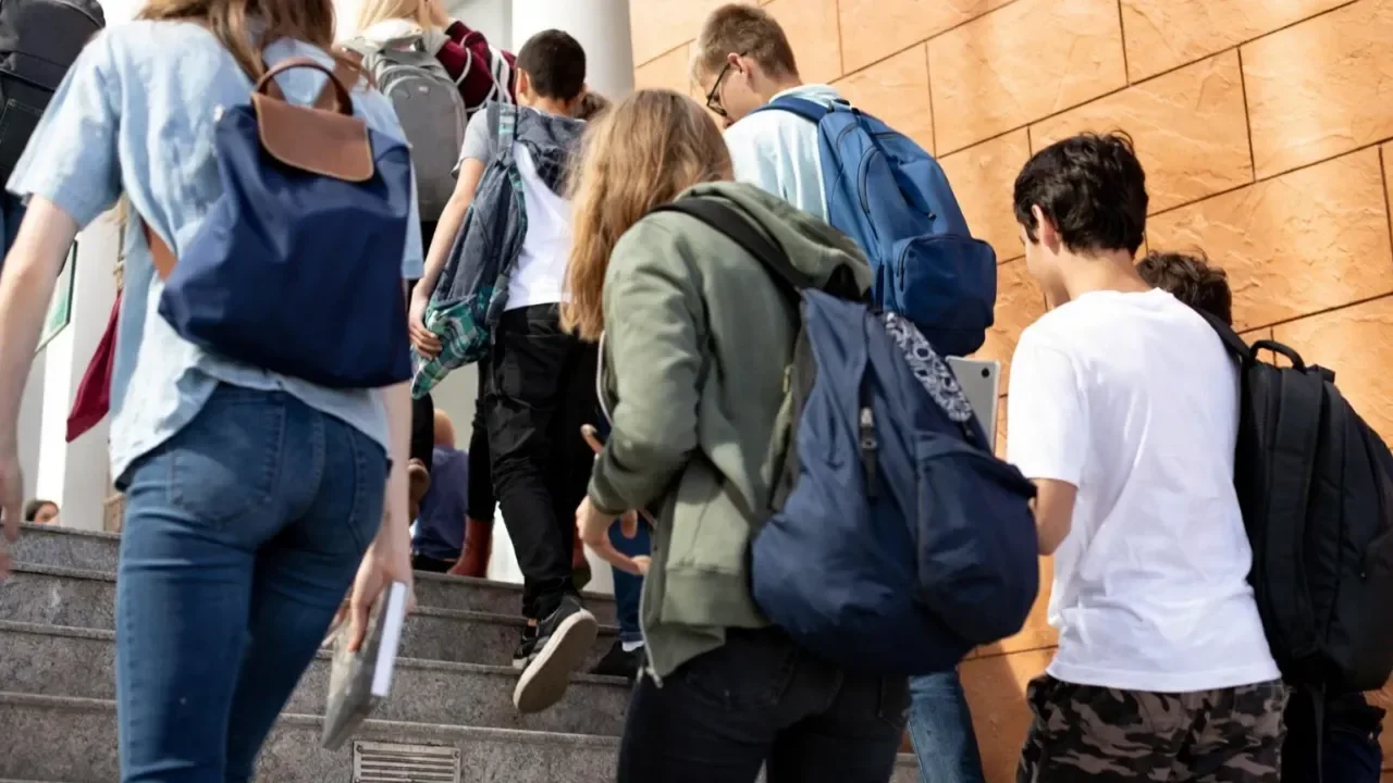 Okullardaki saldırılar sonrası İlgi Koleji’nden dikkat çeken karar!