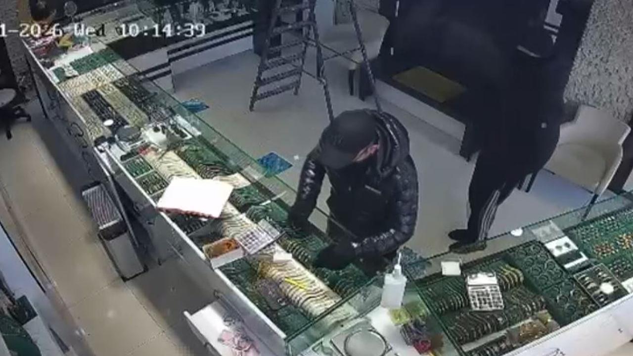 Kuyumcuda soygun girişimi: O anlar Kamerada!