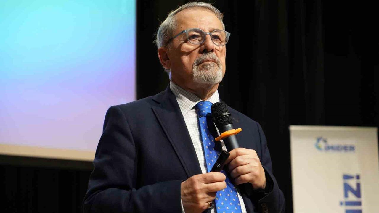 Prof.Dr. Naci Görür: Depremler durduk yere artmaz!