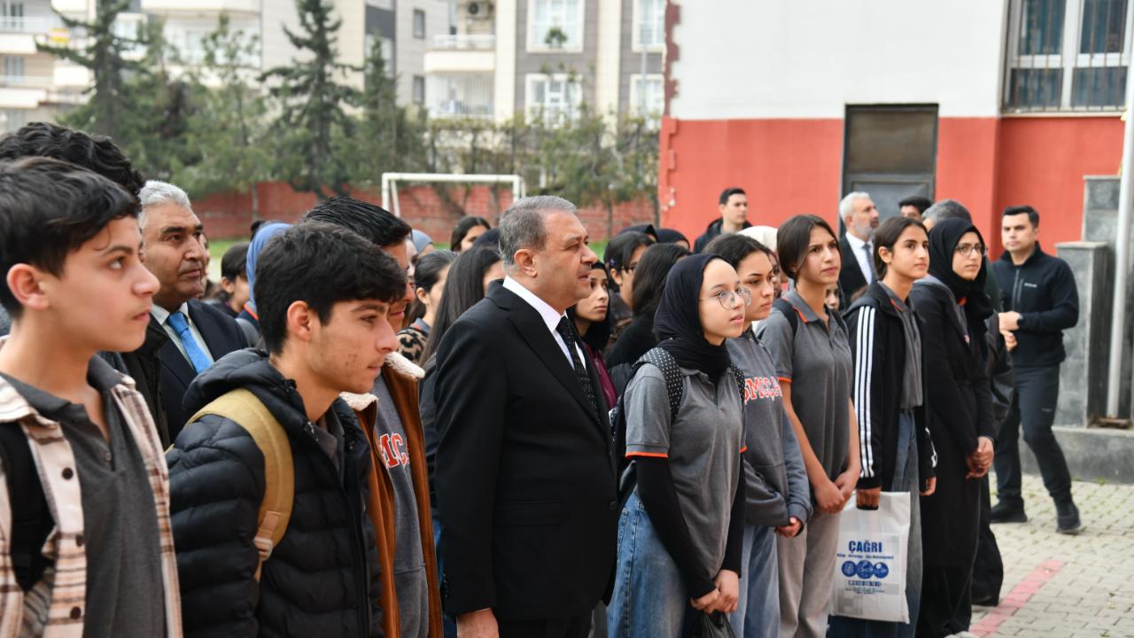 Şanlıurfa Valisi haftaya okul ziyaretleriyle başladı!