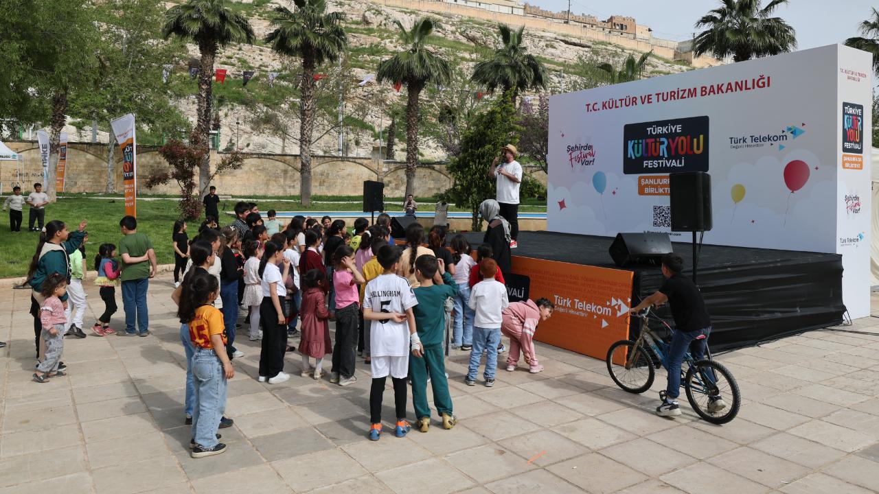 Şanlıurfa Kültür Yolu Festivali sanat ve çocuk etkinlikleriyle renklendi!