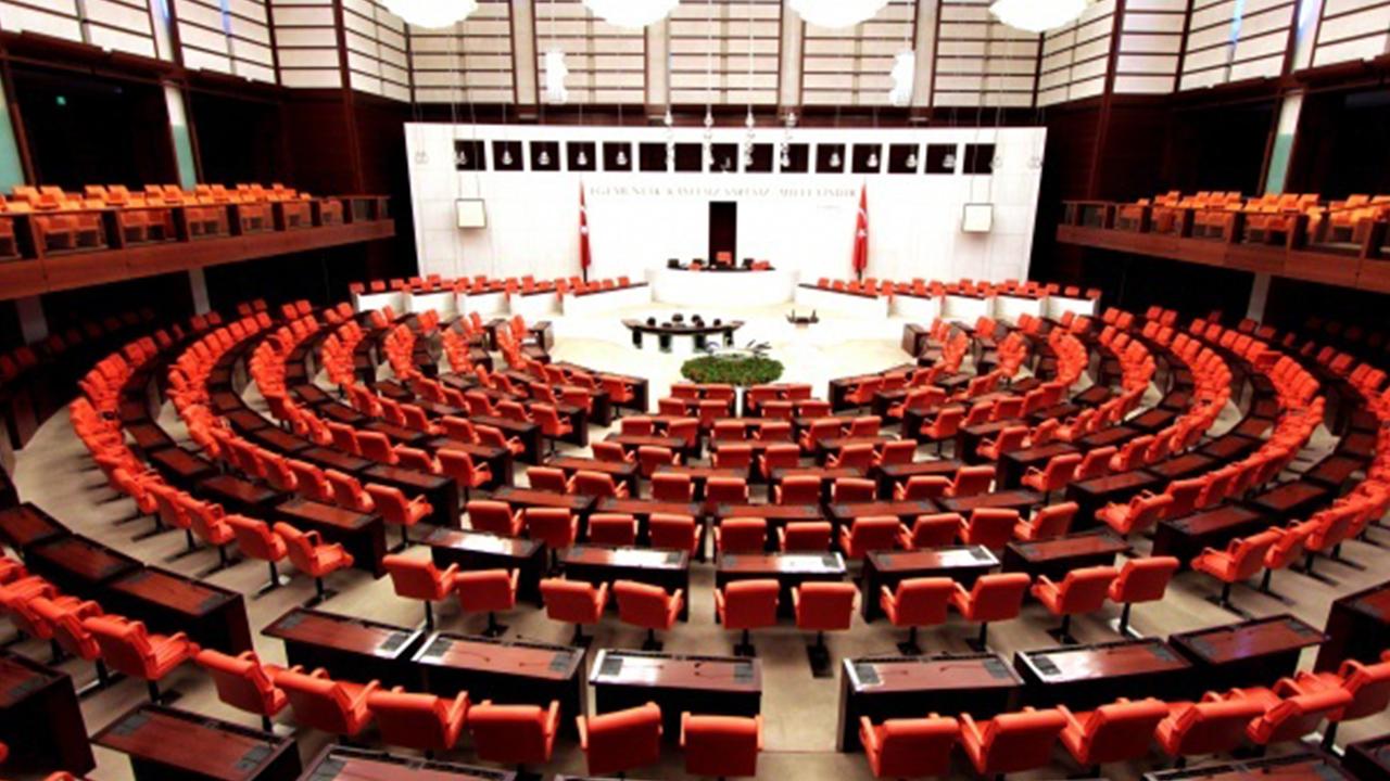 TBMM’den geçti: Doğum izni artırıldı! Çocuklara dijital kalkan!