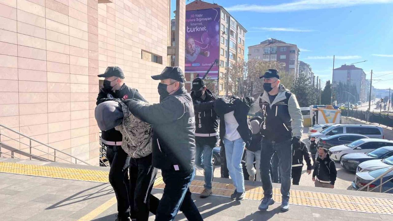 Urfa dahil 6 ilde operasyon!