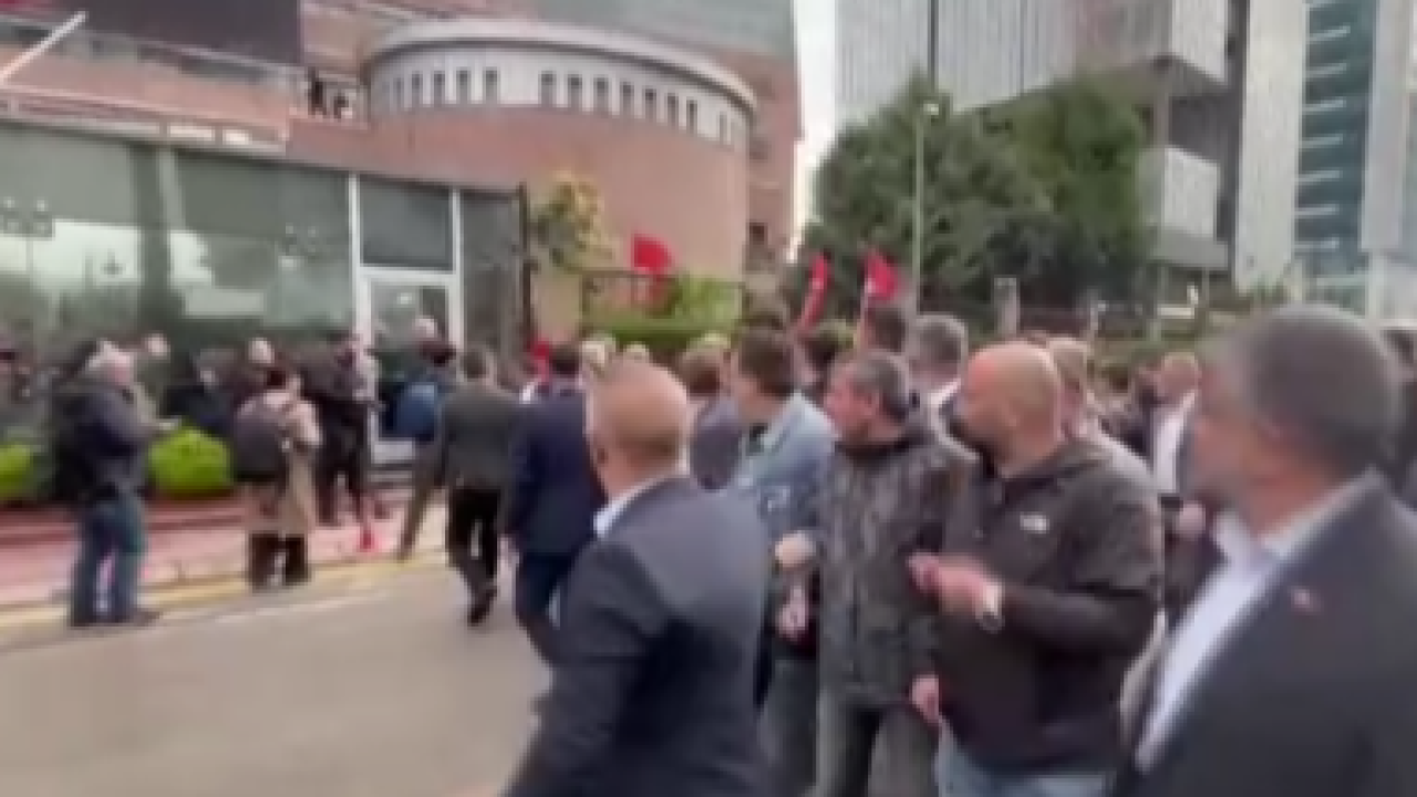 CHP Genel Merkezi önünde tahliye krizi!