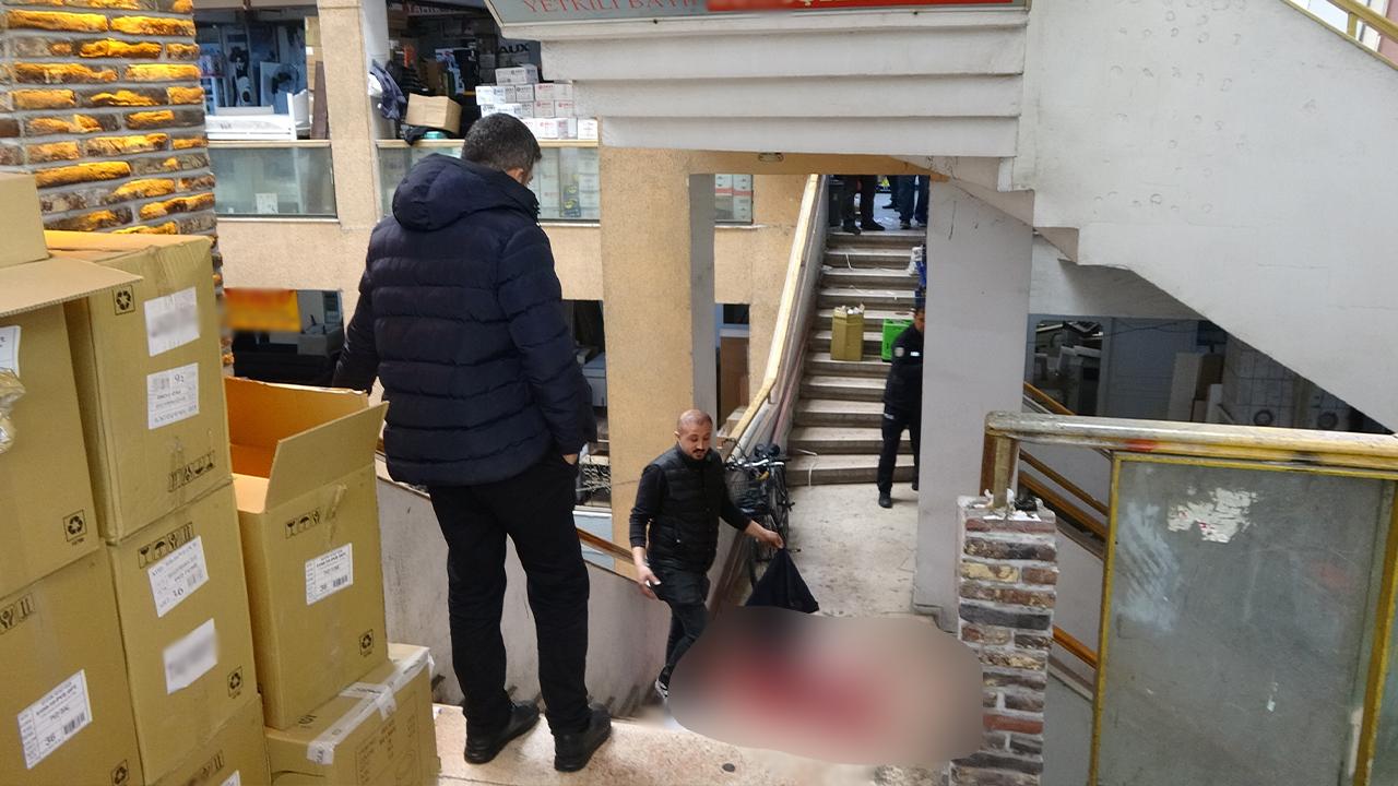 İş yerinde kanlı saldırı!