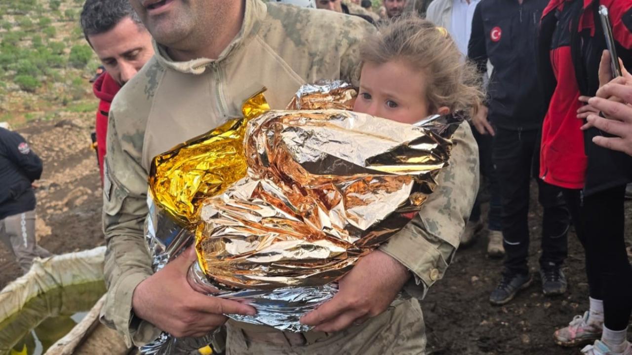 Kayıp Melike'den 12 saat sonra sevindiren haber!