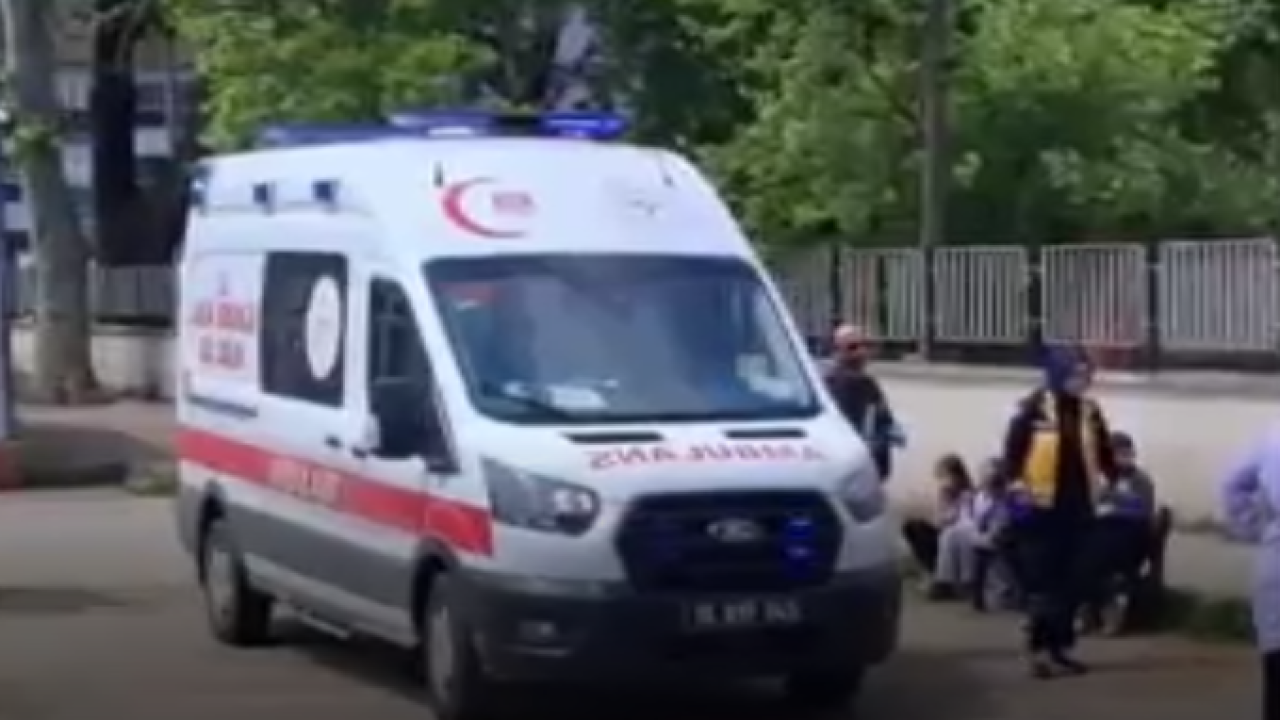 'İndirimli' çiğ köfte faciası! çok sayıda öğrenci hastanelik oldu