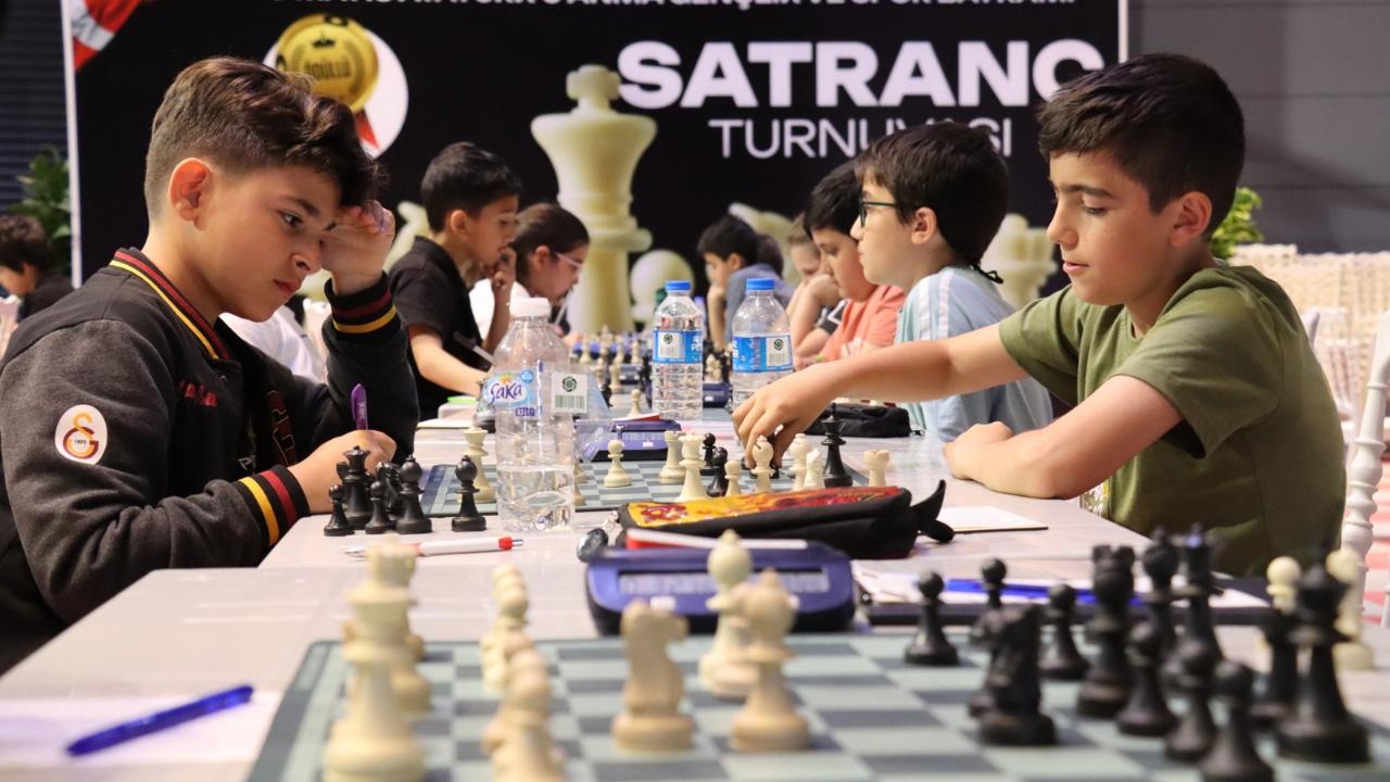 Şanlıurfa'da geleceğin santranç ustalarına ödül!