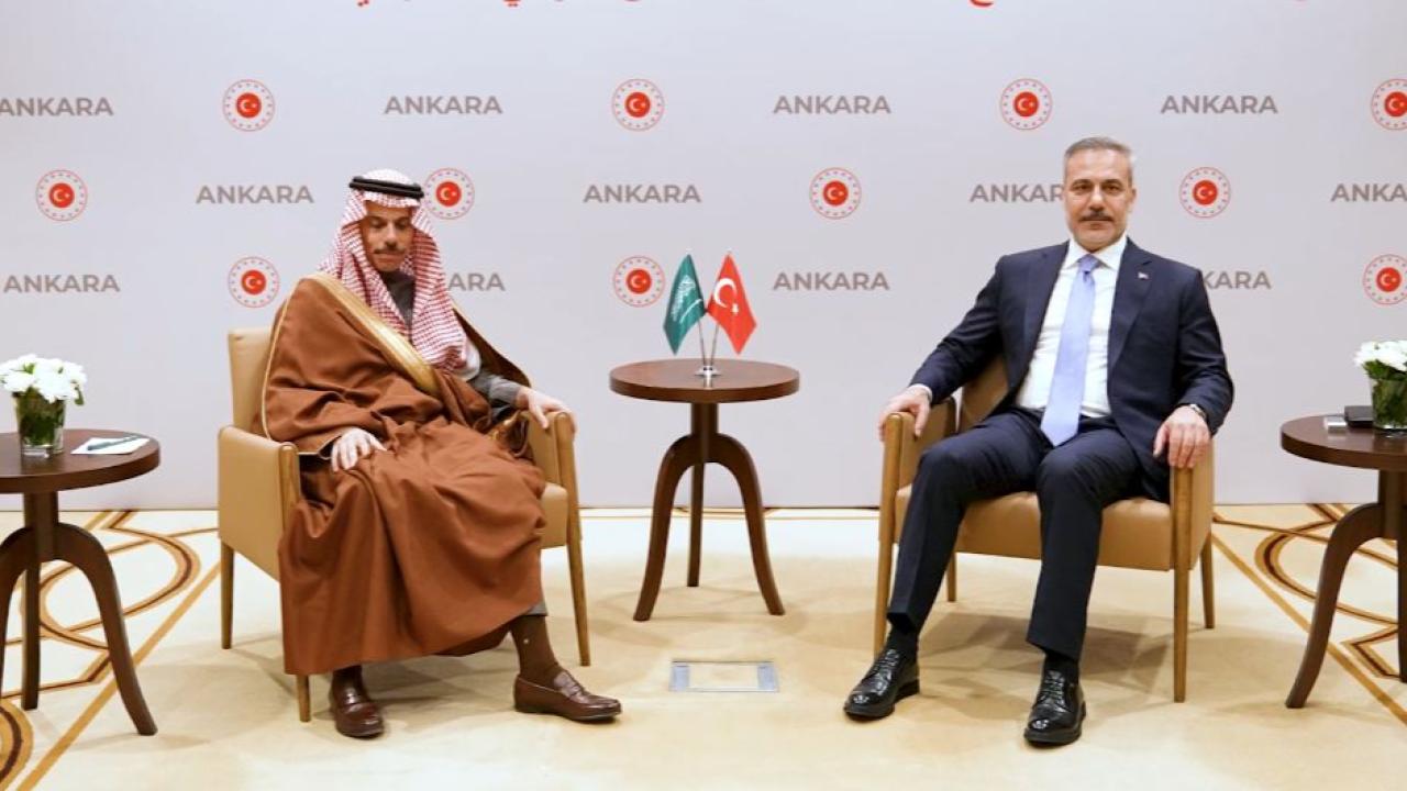 Türkiye ile Suudi Arabistan arasında vize muafiyeti anlaşması!
