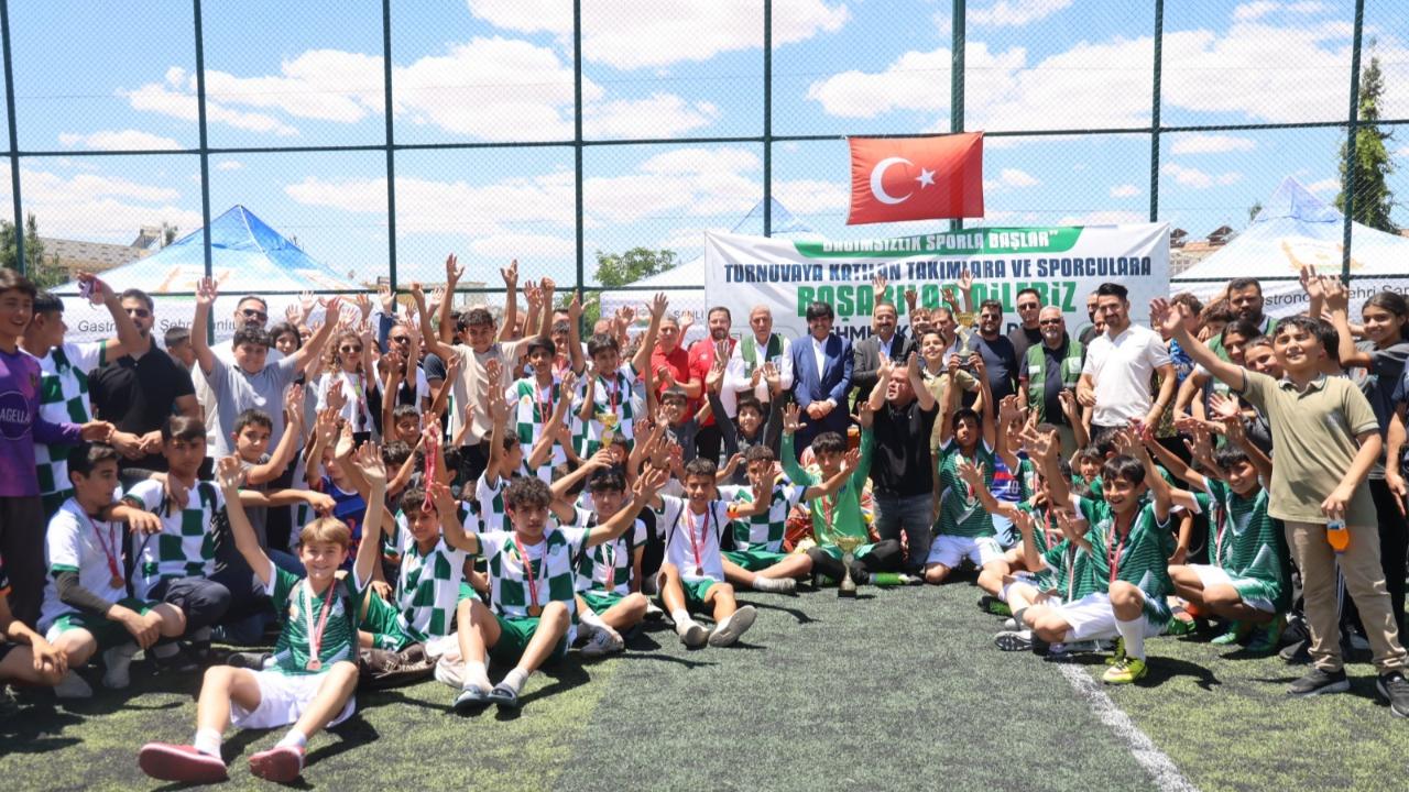 “Bağımsızlık Sporla Başlar” futbol turnuvası sona erdi!