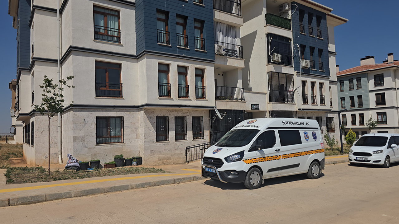 Evinde silahla vurulmuş halde bulunan kadın kurtarılamadı!