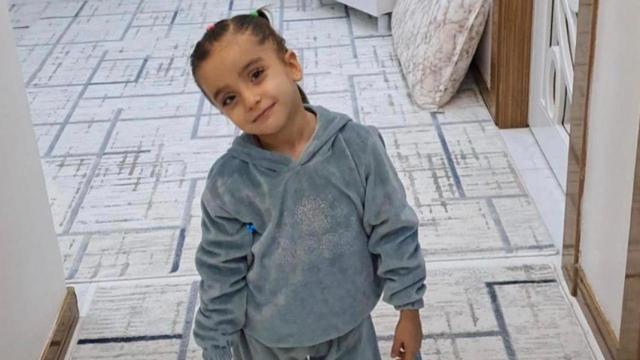 Küçük Menesa’dan acı haber: Evlerinin bahçesinde ölü bulundu!