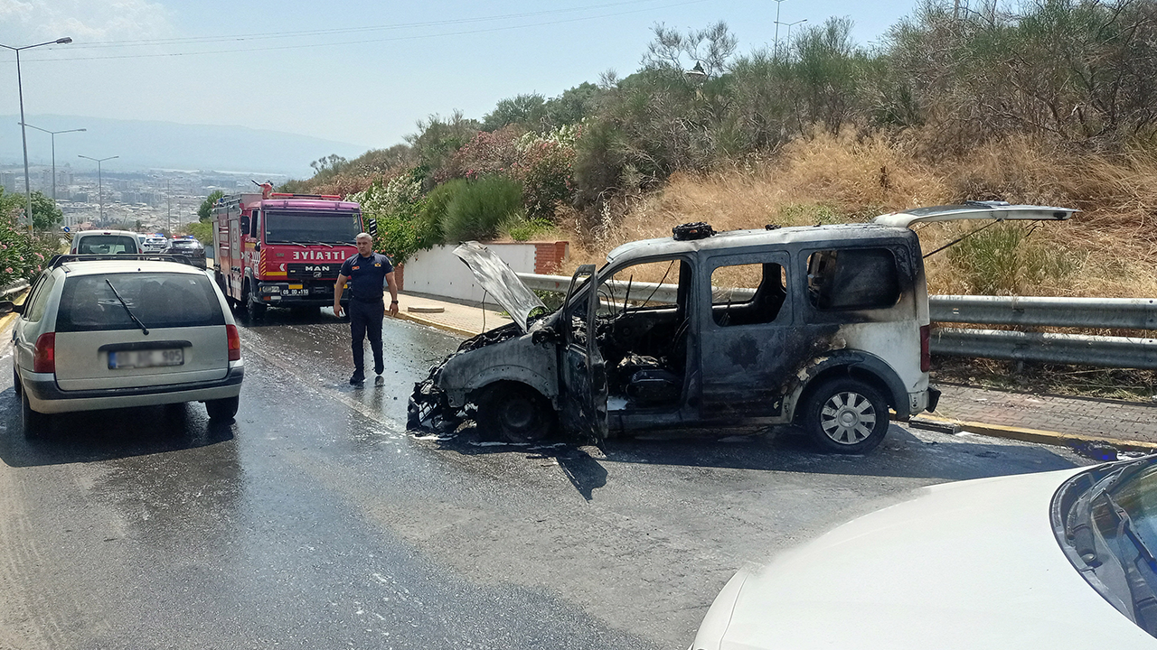 Polis aracı alev topuna döndü!
