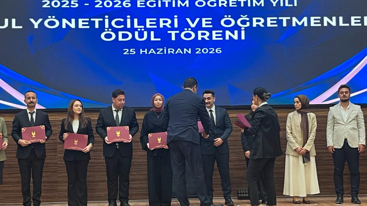 BİGEP kapsamında başarılı eğitimcilere ödül verildi!