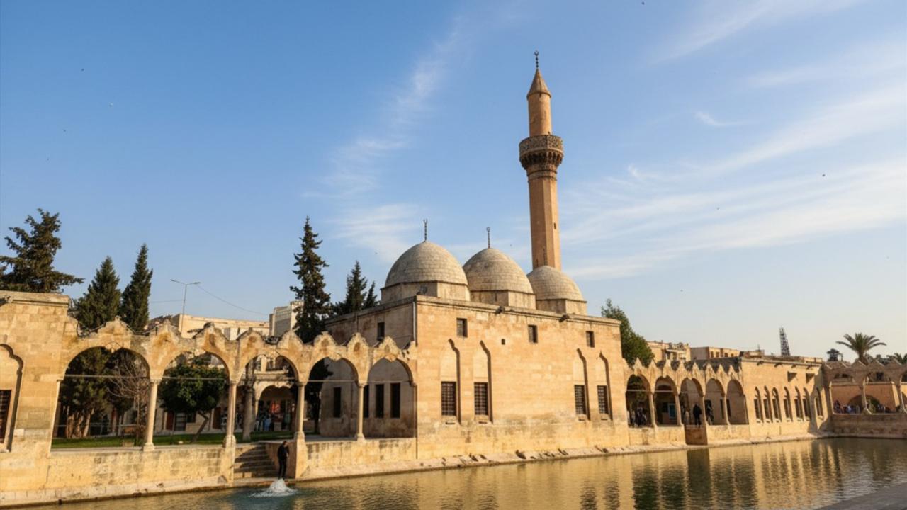 Sıcaklardan bunalanların rotası Şanlıurfa oldu!