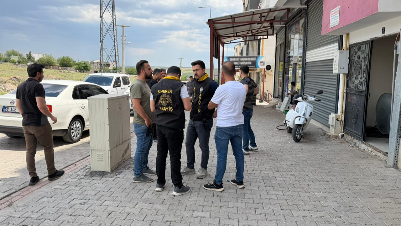 Urfa'da baba eşi ve kızını silahla vurdu!