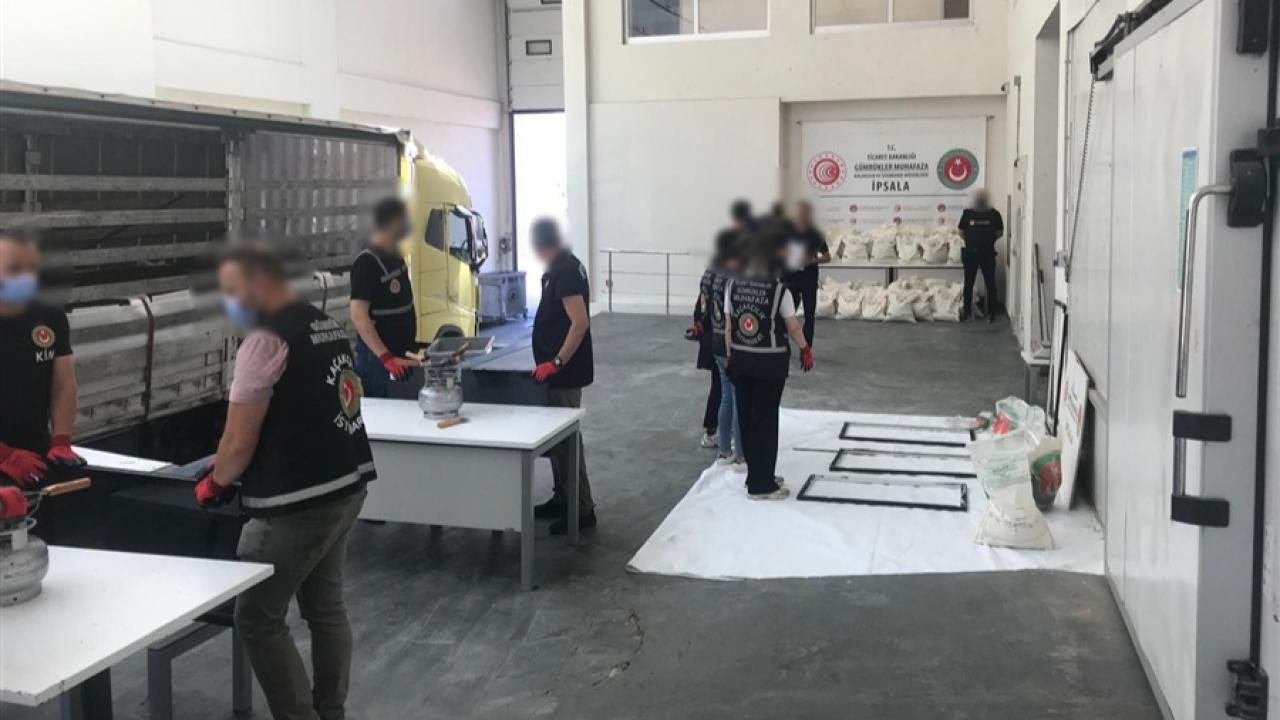 Zehir tacirlerine ağır darbe! 1 milyar 271 milyon değerinde madde ele geçirildi!