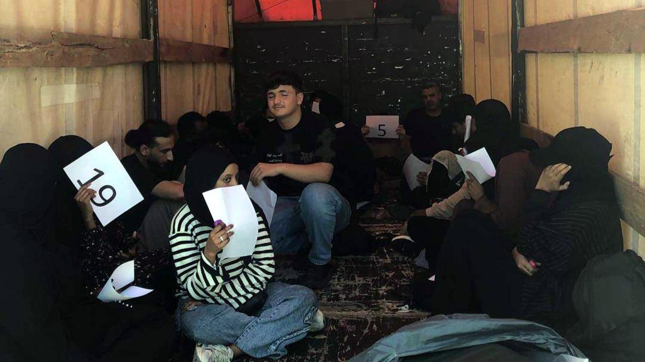 Kaçak göçmen operasyonu: 20 kişi yakalandı!
