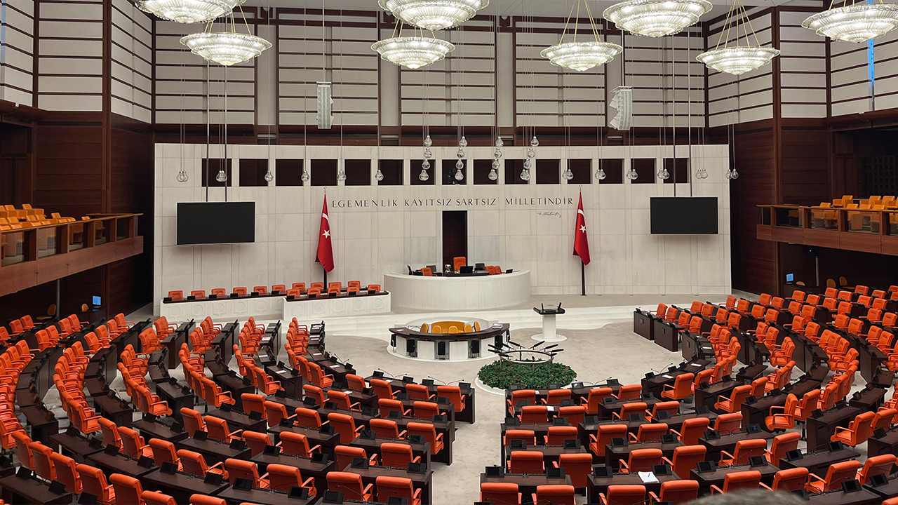 Öğrenci affı düzenlemesi Meclis'ten geçti!