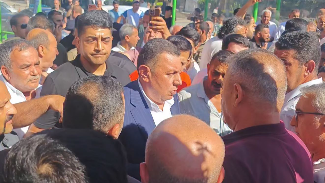 Şanlıurfa MHP İl binasında gerginlik!