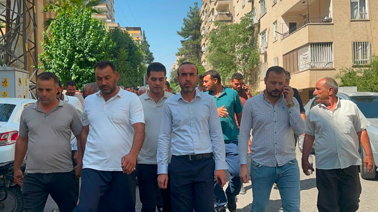 Şanlıurfa'da çiftçiler ile Vekil Şenyaşar'dan valiliğe yürüyüş!