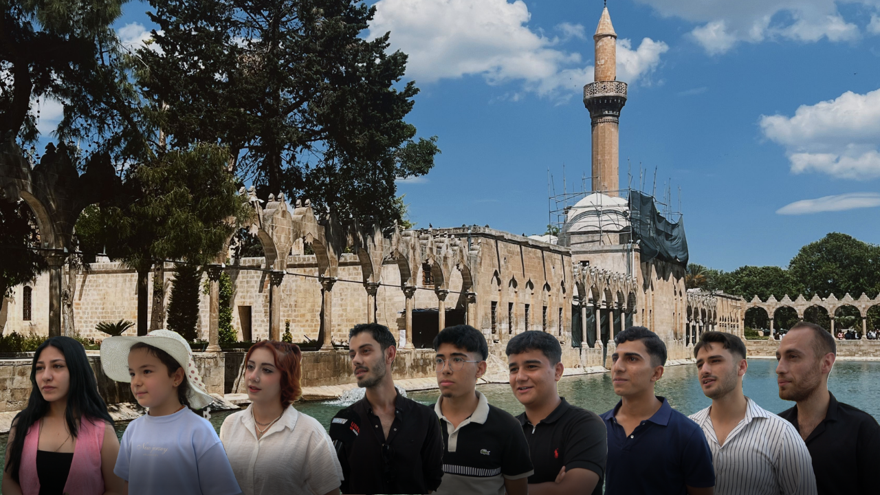 Şanlıurfa’da tatil hayali ekonomiye takıldı! Gençler tatil yerine çalışmaya gidiyor!