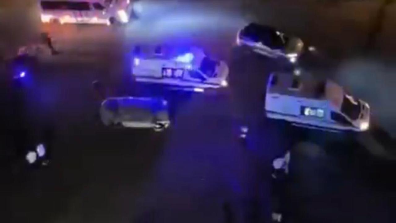 İki otomobil çarpıştı: Çok sayıda yaralı var!