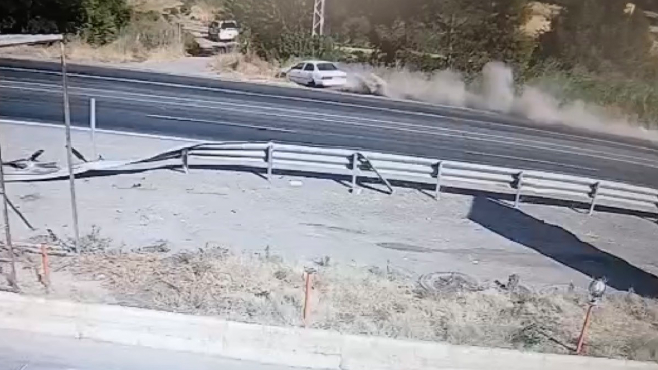 Kontrolden çıkan otomobil şarampole devrildi: Yaralılar var!