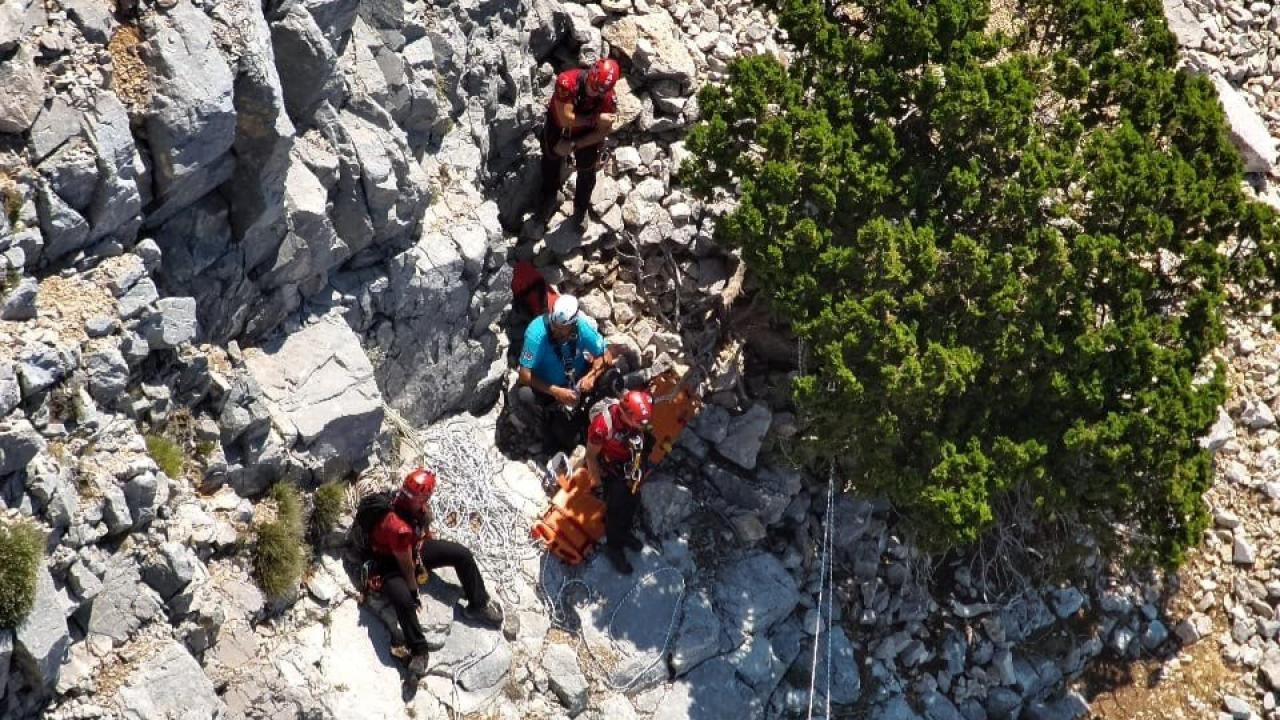 Ölüdenizde yamaç paraşütü kazası: Pilot feci şekilde can verdi!