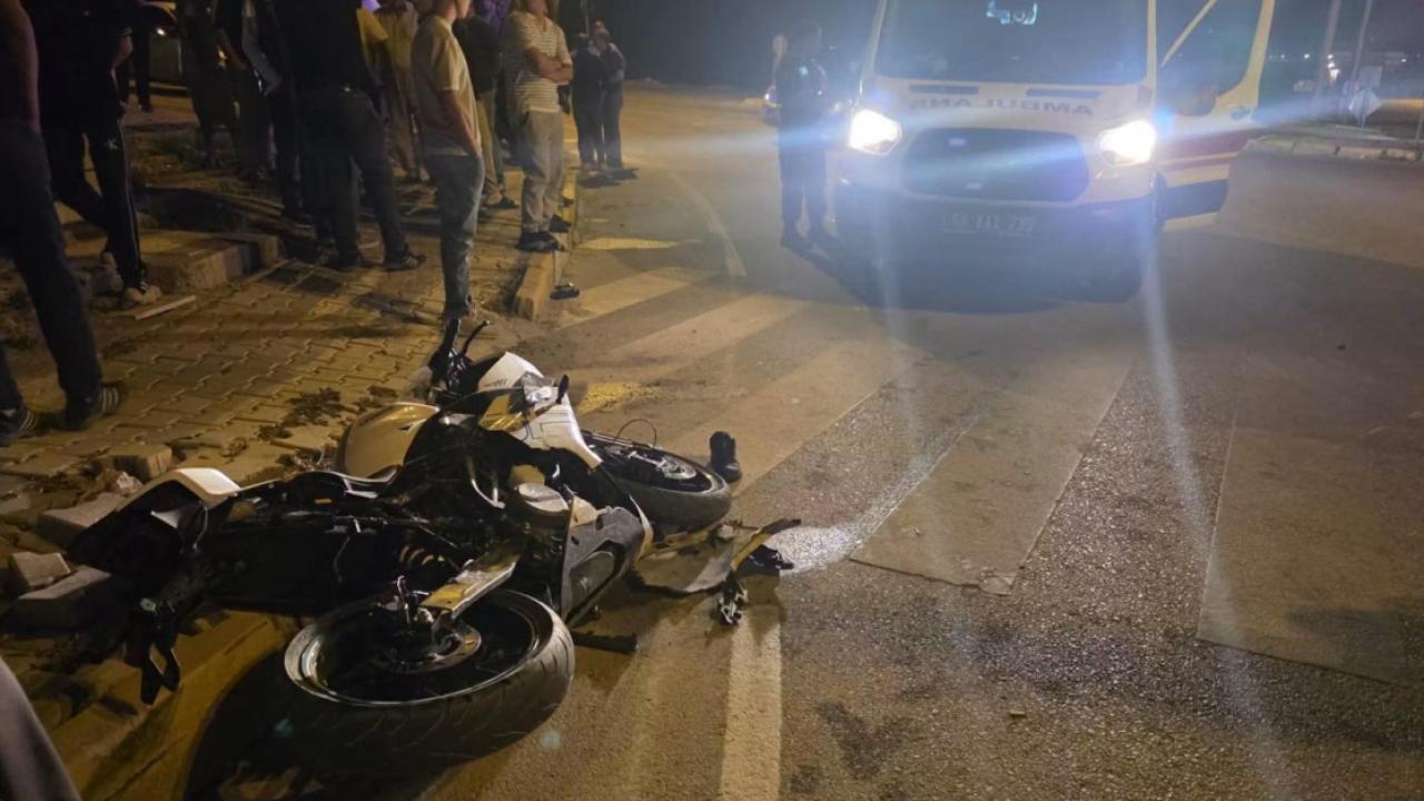 Otomobil ile motosiklet çarpıştı: 14 yaşındaki çocuk öldü!