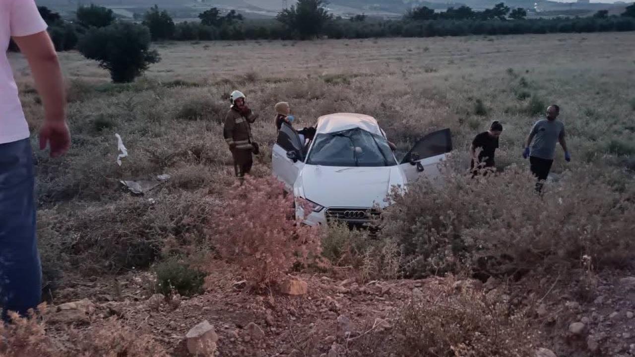 Kontrolden çıkan otomobil tarlaya uçtu!