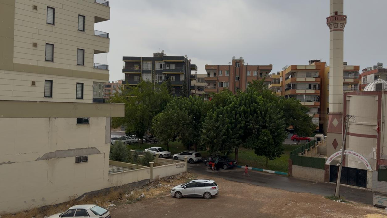 Şanlıurfa’da hava bir anda değişti: Yağmur başladı!