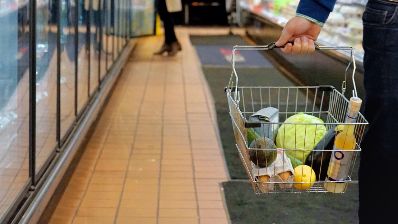 Ticaret satış hacmi yıllık yüzde 4,5 azaldı!